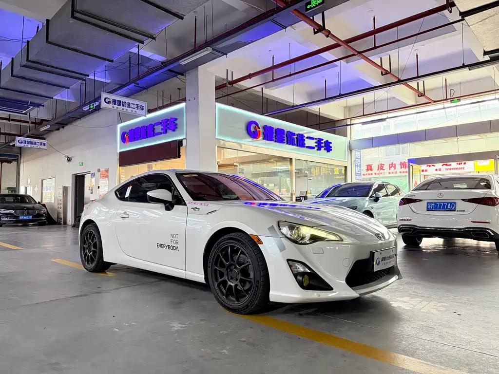 Toyota 86 — миниатюра 3