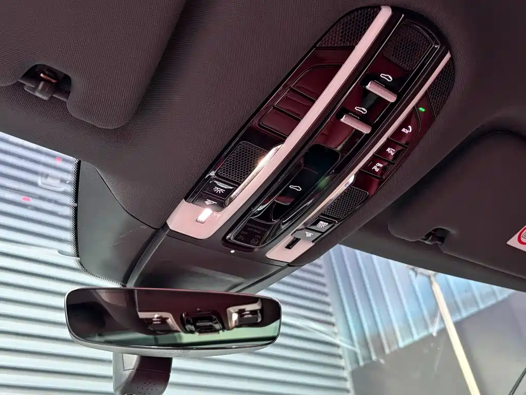 Porsche Panamera Hybrid — миниатюра 18