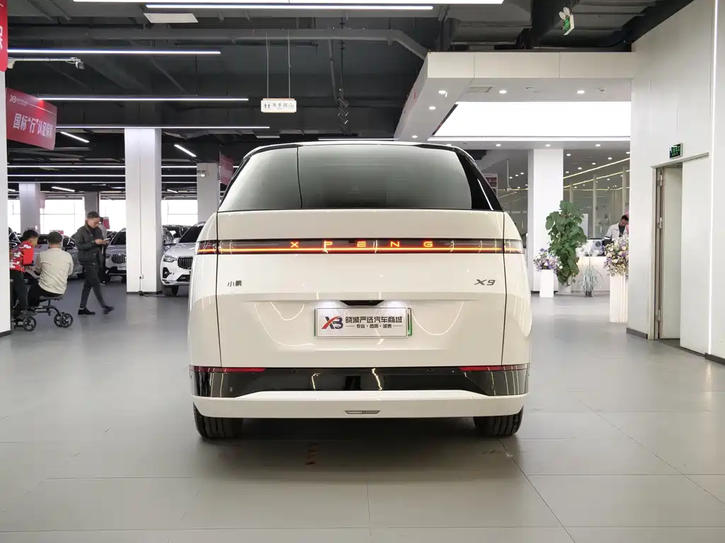 XIAOPENG X9