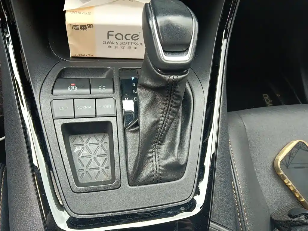Toyota Wildlander — миниатюра 10