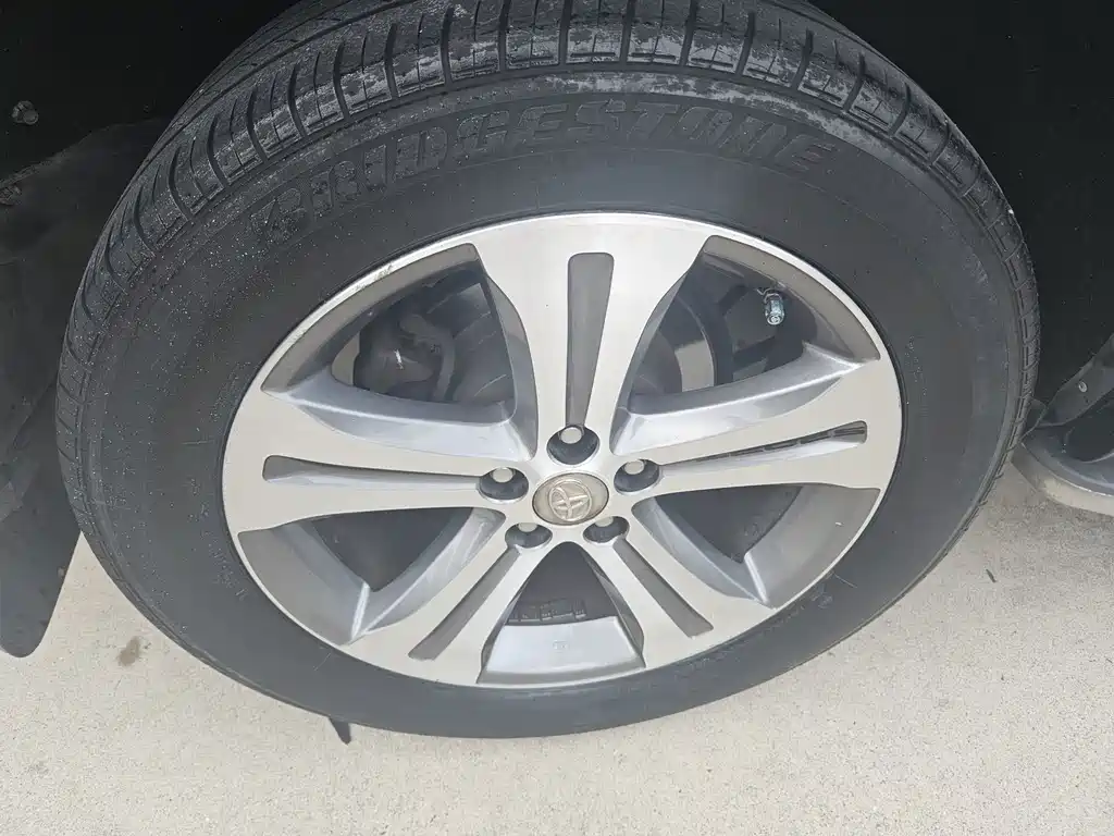 Toyota Highlander — миниатюра 15