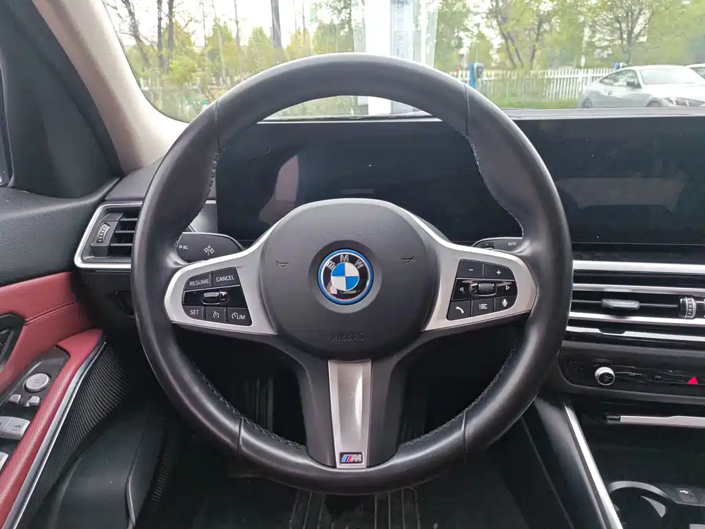 BMW i3 2024 — фото 9