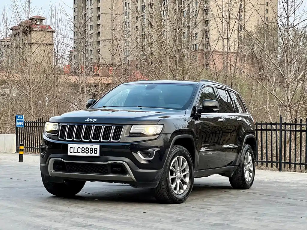 Jeep Grand Cherokee (Import) 2014