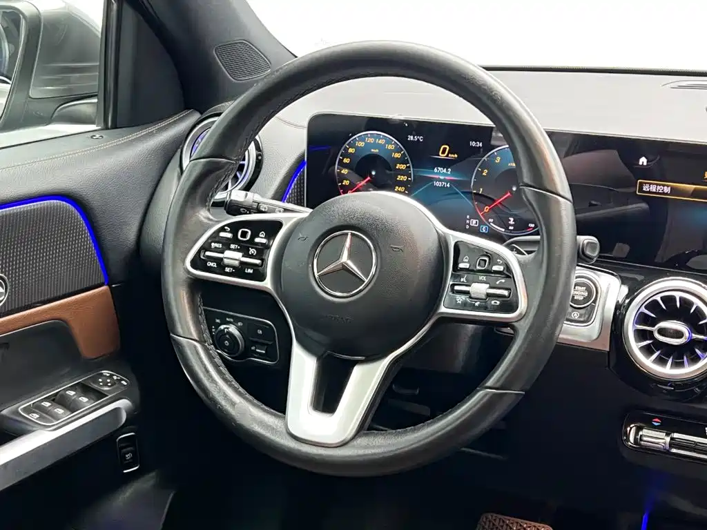 Mercedes-Benz GLB — миниатюра 22
