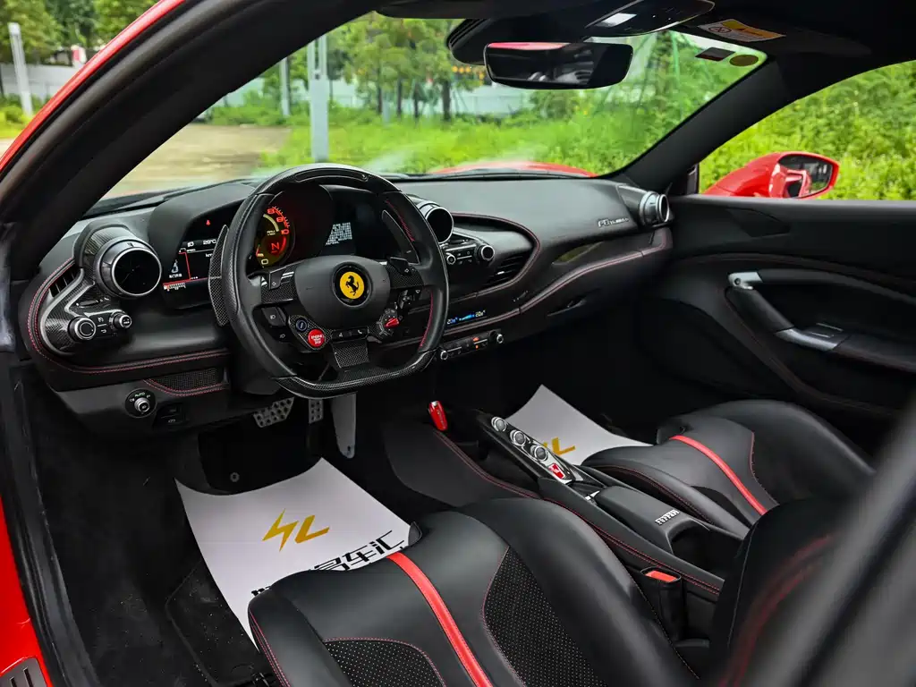 Ferrari F8 — миниатюра 9