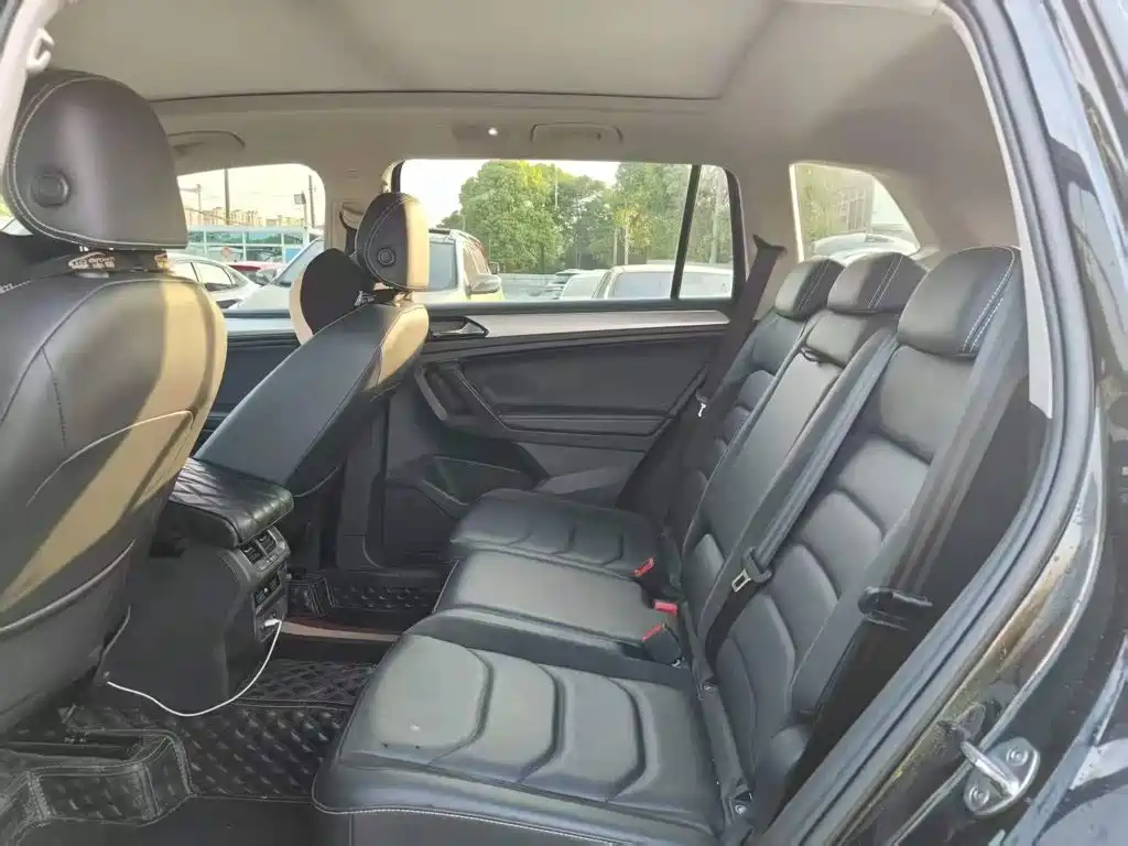 Volkswagen Tiguan L — миниатюра 6