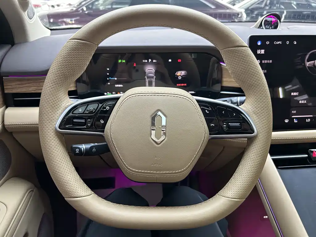 AITO AITO M7 — миниатюра 24