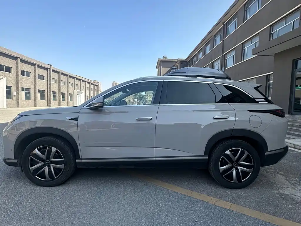 BYD SEA LION 07 DM I