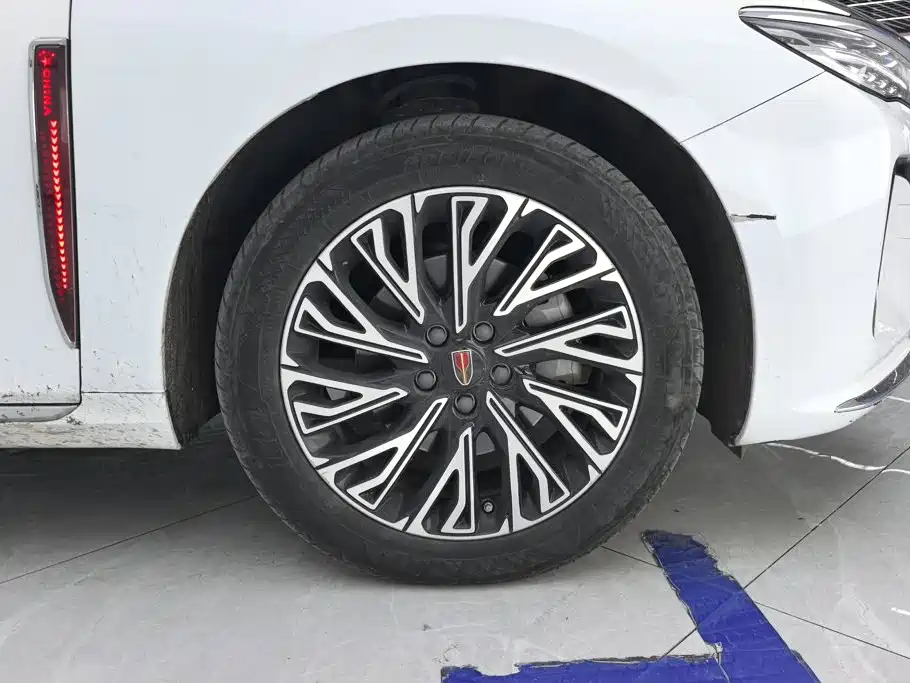Hongqi Hongqi H5 — миниатюра 6