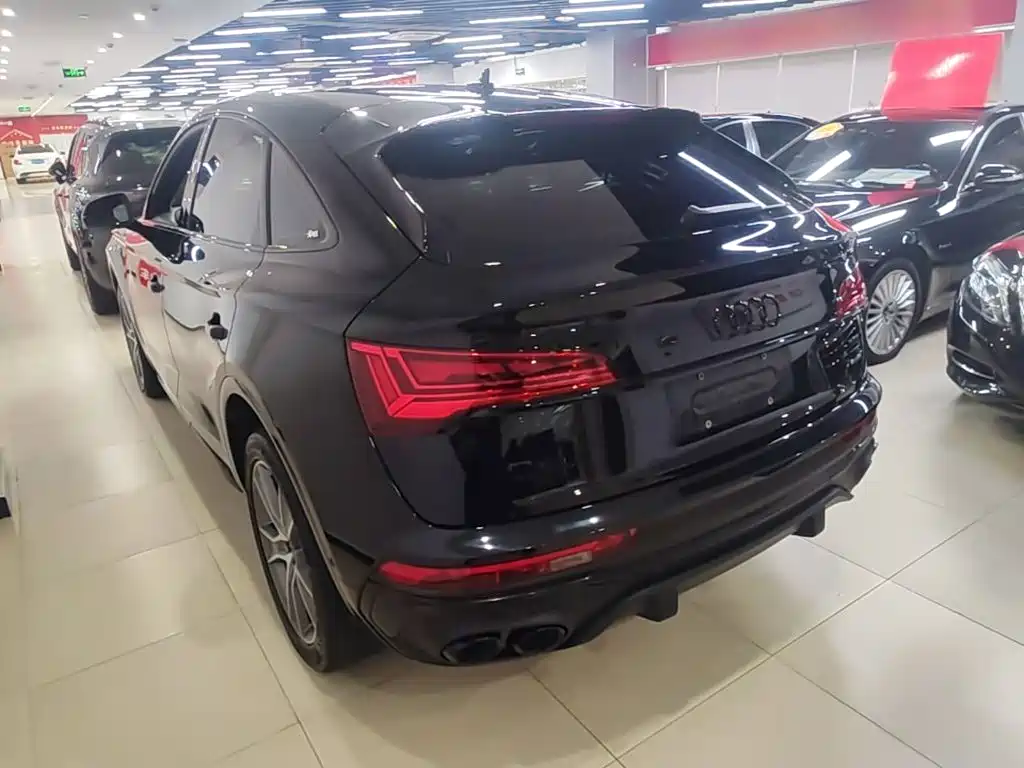 Audi Q5L Sportback — миниатюра 5