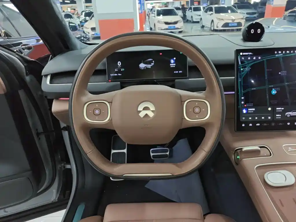 NIO ES8 — миниатюра 11