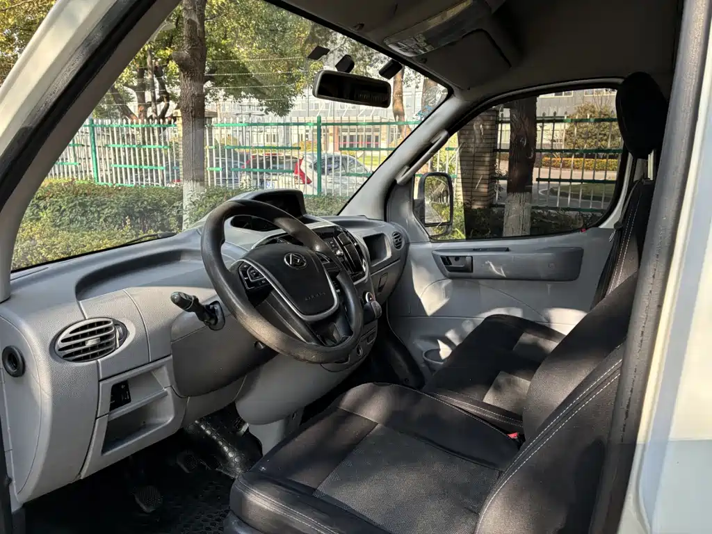 SAIC MAXUS XINTU V80