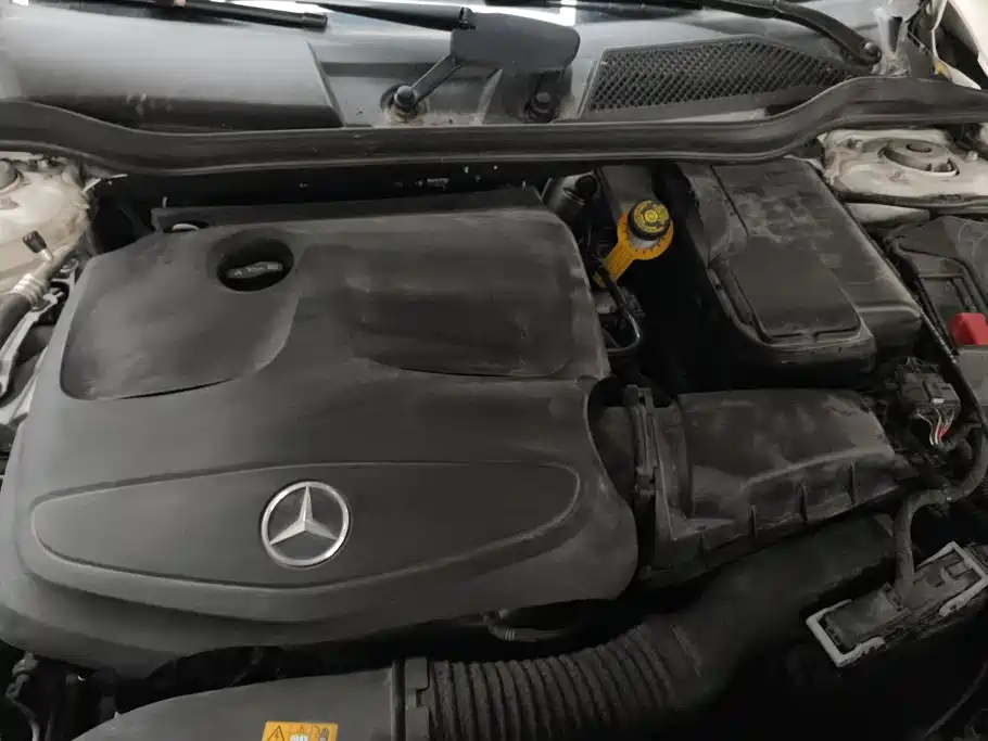 Mercedes-Benz GLA — миниатюра 10