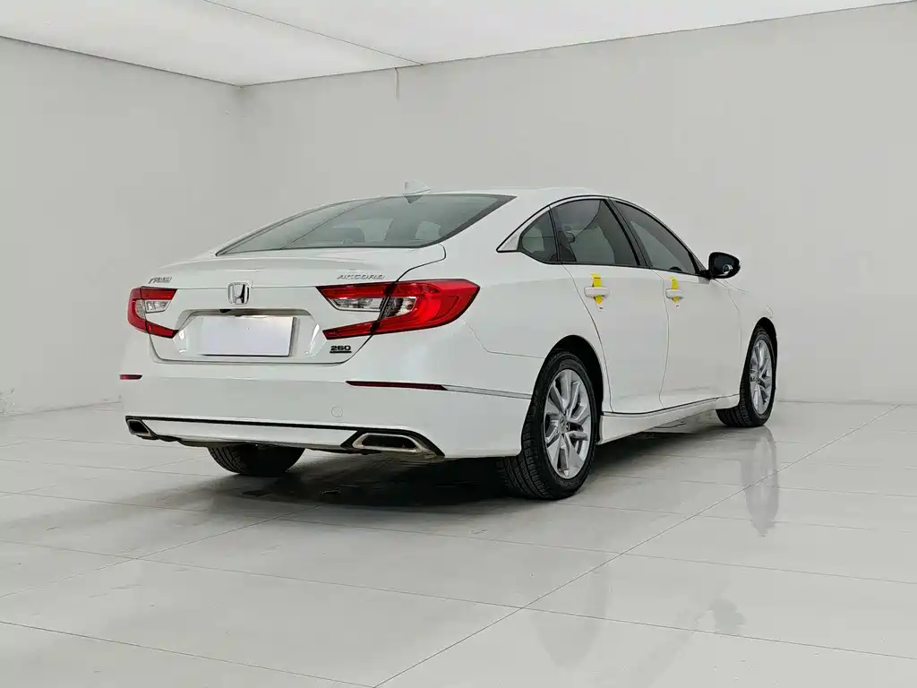 Honda Accord 2018 260TURBO Elite VI