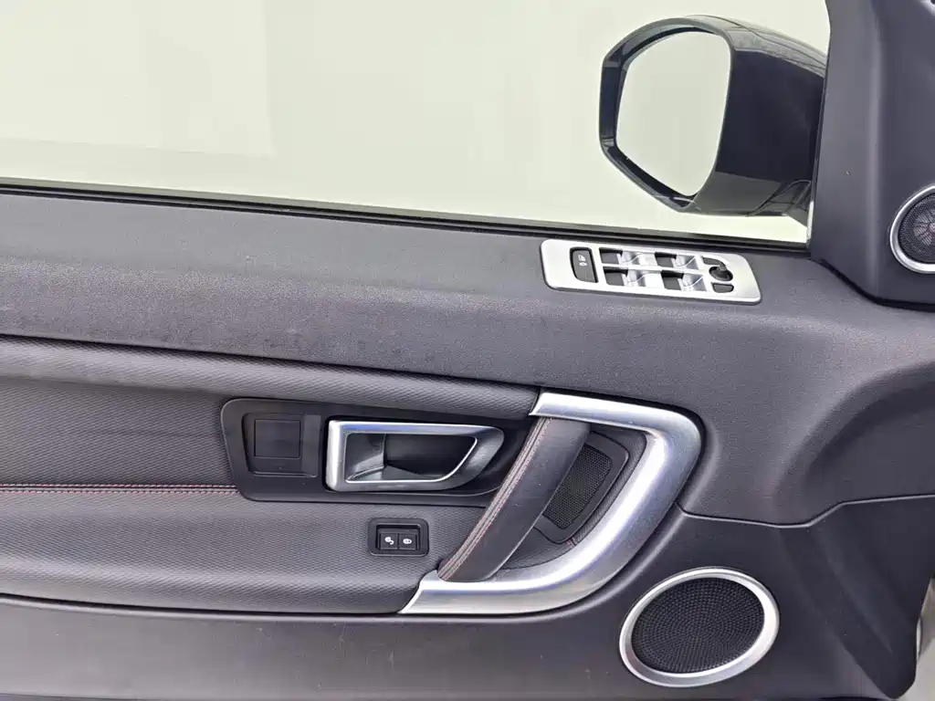Land Rover Discovery Sport — миниатюра 15