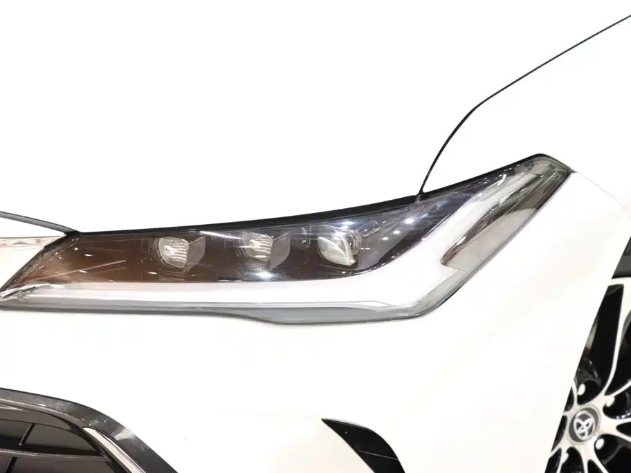Toyota Avalon — миниатюра 7