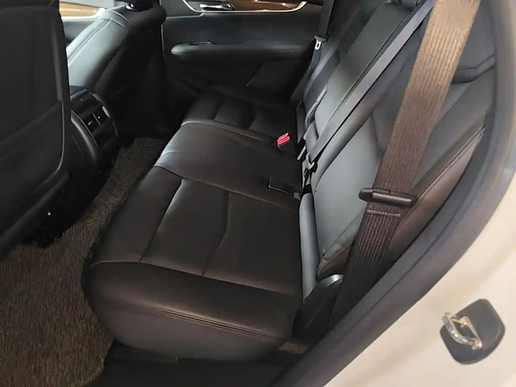 Cadillac XT5 — миниатюра 17