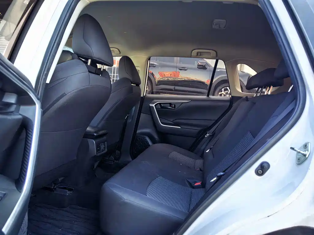 Toyota Wildlander — миниатюра 4