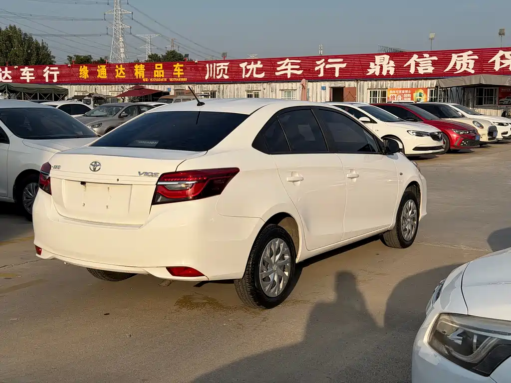 Toyota Vios — миниатюра 6