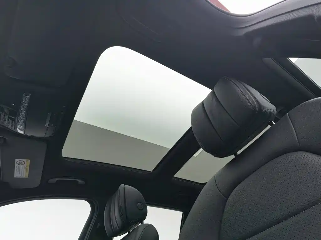 Mercedes-Benz GLC — миниатюра 14