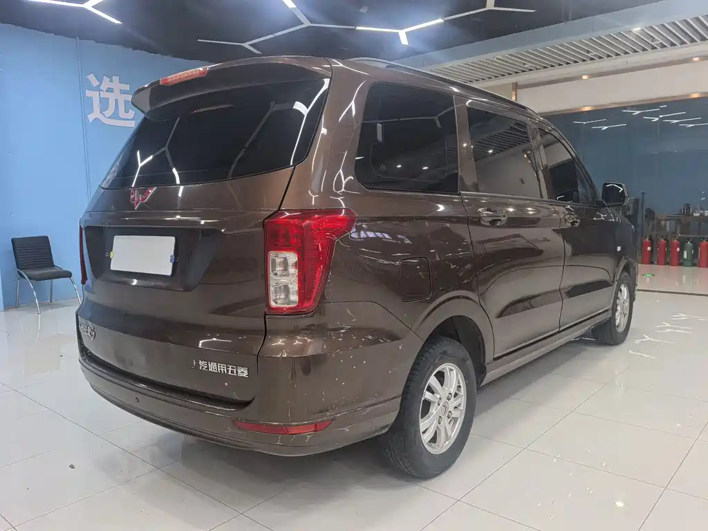 Wuling Hongguang — миниатюра 16