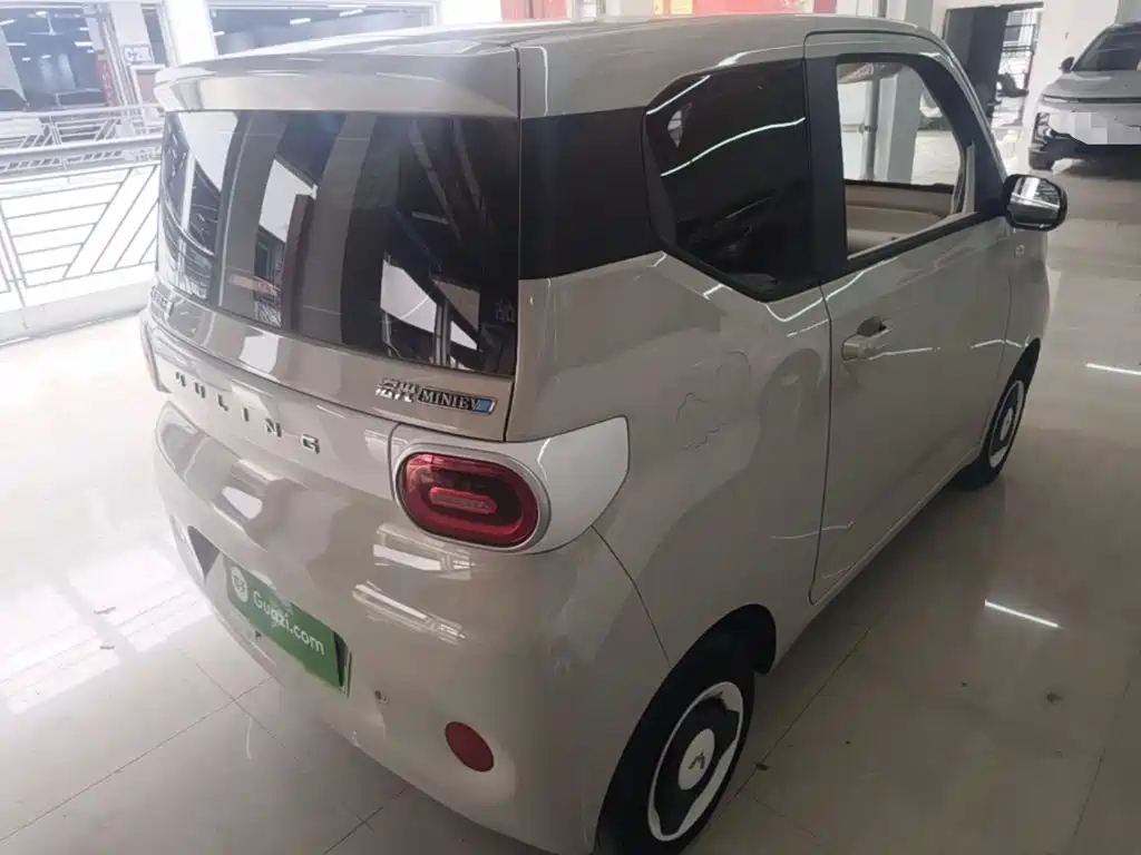 Wuling MINIEV — миниатюра 7