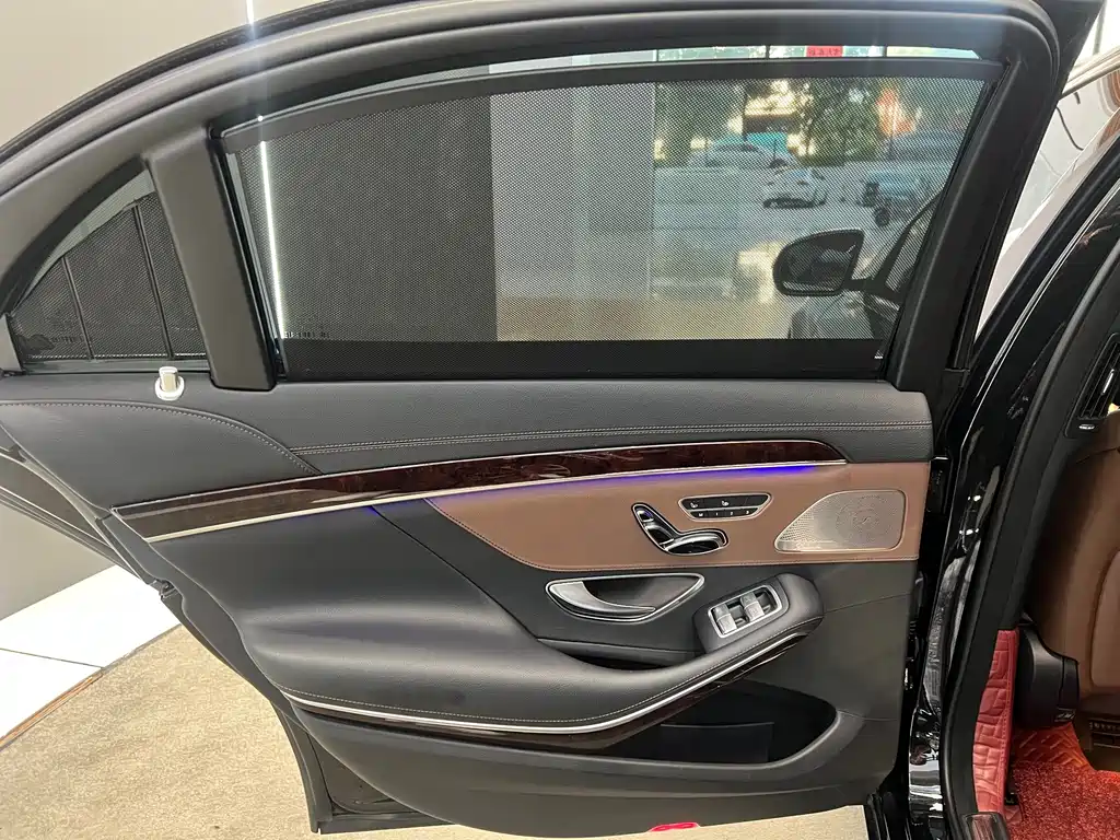 Mercedes-Benz S-Class — миниатюра 8