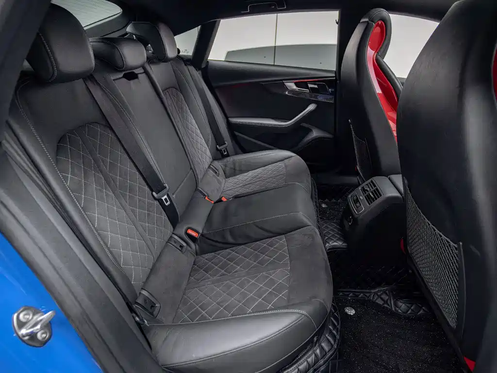 Audi RS 5 — миниатюра 9