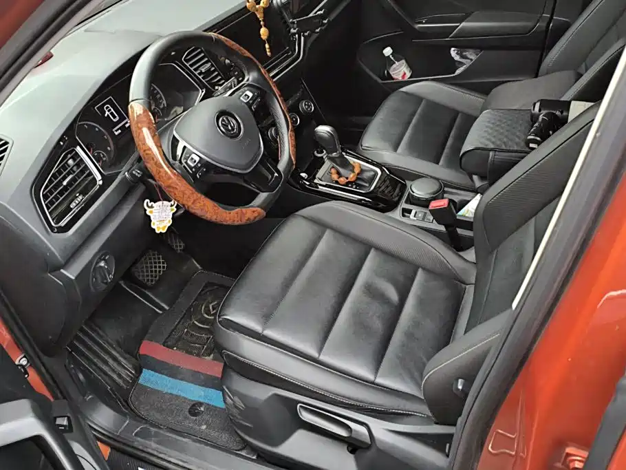 Volkswagen T-Roc — миниатюра 9