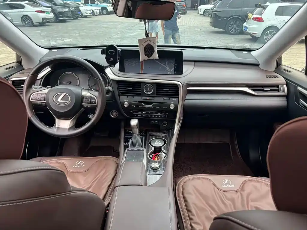 Lexus RX — миниатюра 8