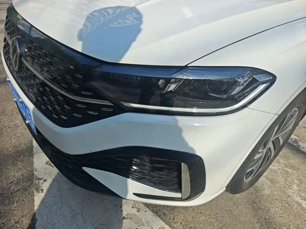 Volkswagen Lavida — миниатюра 24