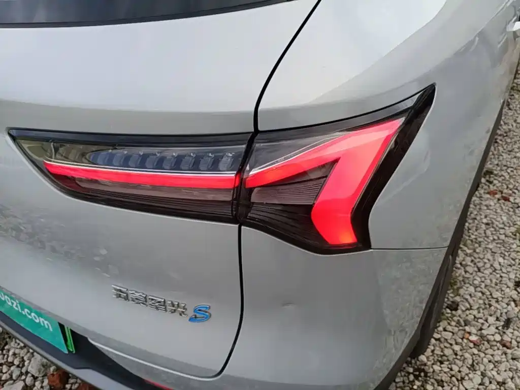Wuling Xingguang S — миниатюра 24