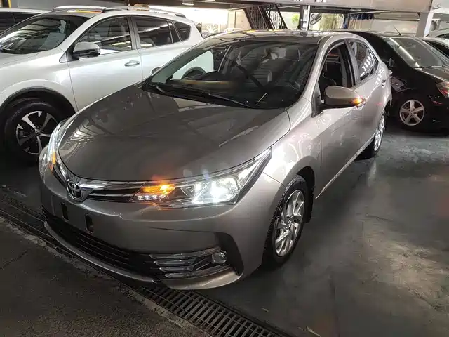 TOYOTA COROLLA 2017