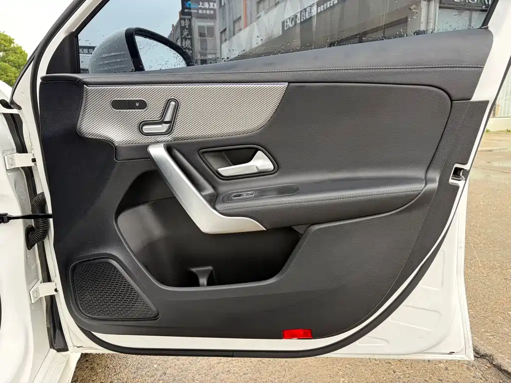 Mercedes-Benz A-Class — миниатюра 19