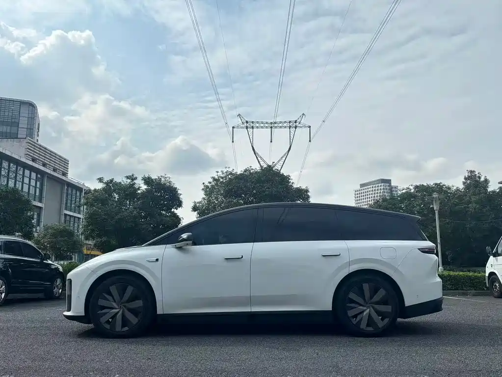 Li Auto Li i8 — миниатюра 2