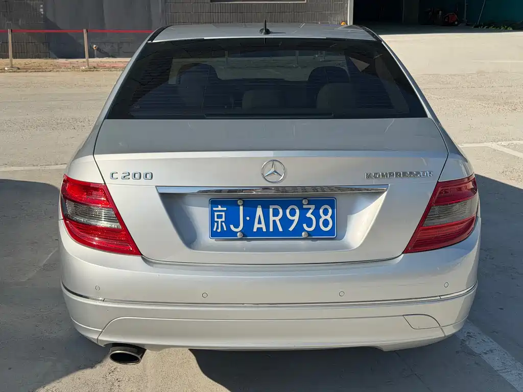 Mercedes-Benz C-Class — миниатюра 8