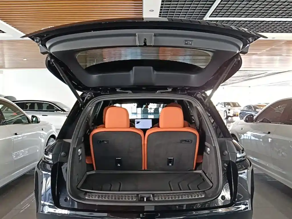 Li Auto Li L8 — миниатюра 19