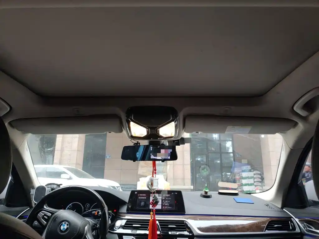 BMW 5 Series — миниатюра 19