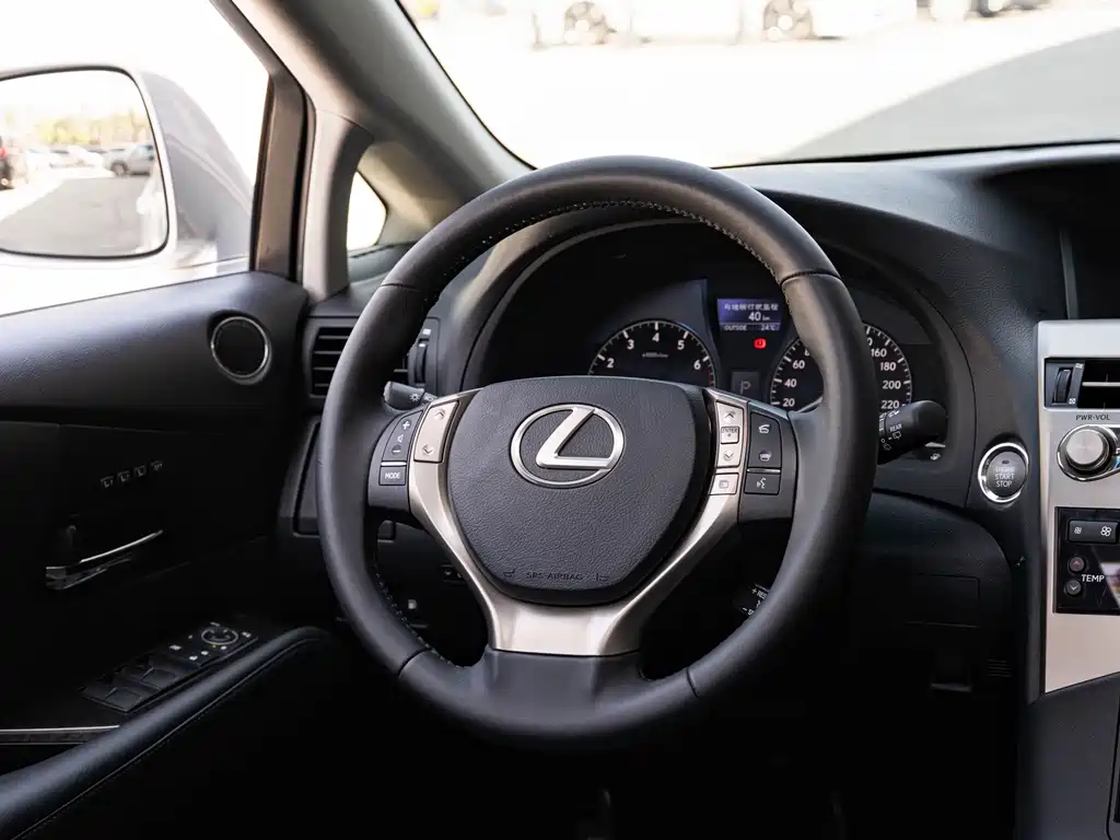 Lexus RX Classic — миниатюра 14