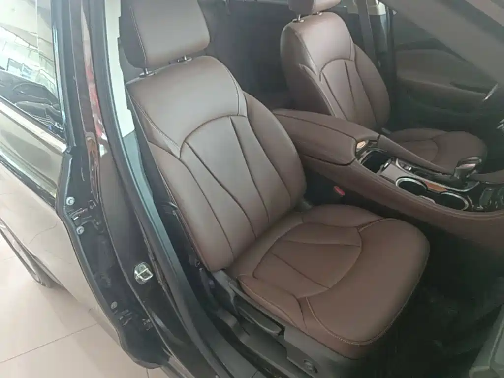 Buick Envision Plus — миниатюра 25