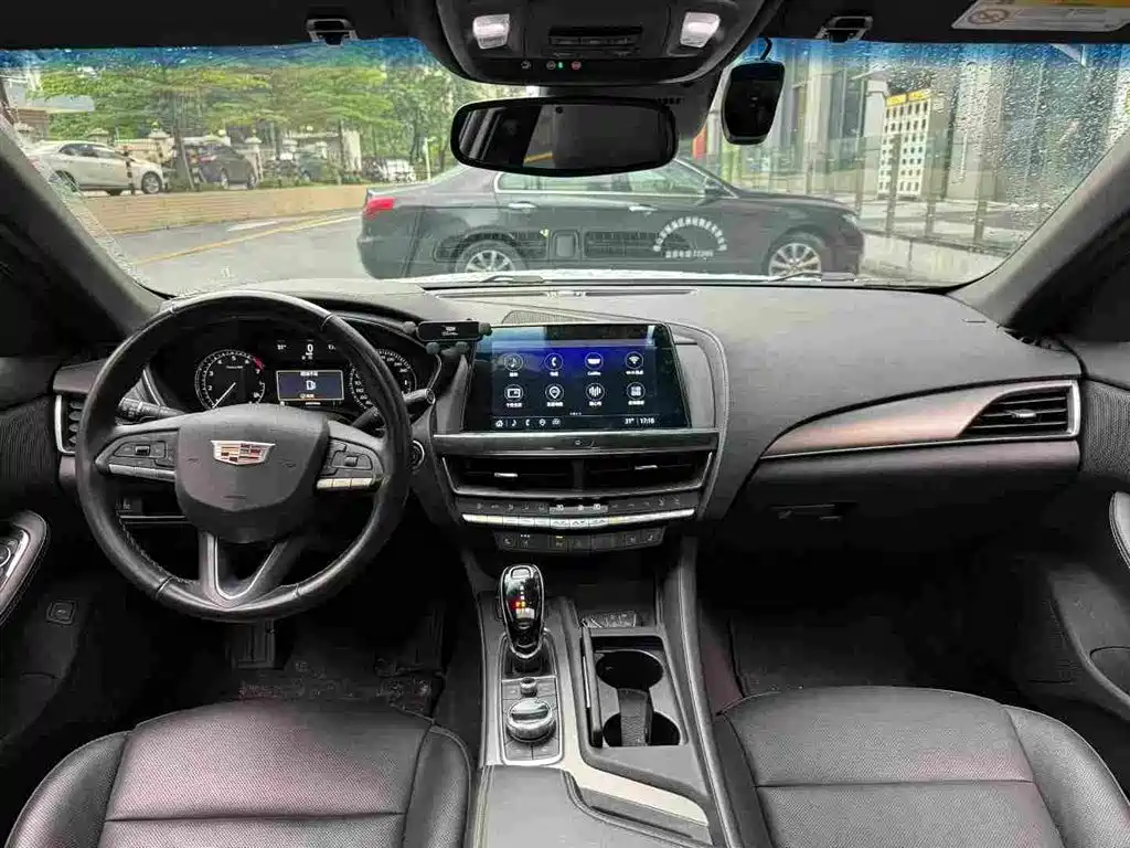 Cadillac CT5 — миниатюра 7