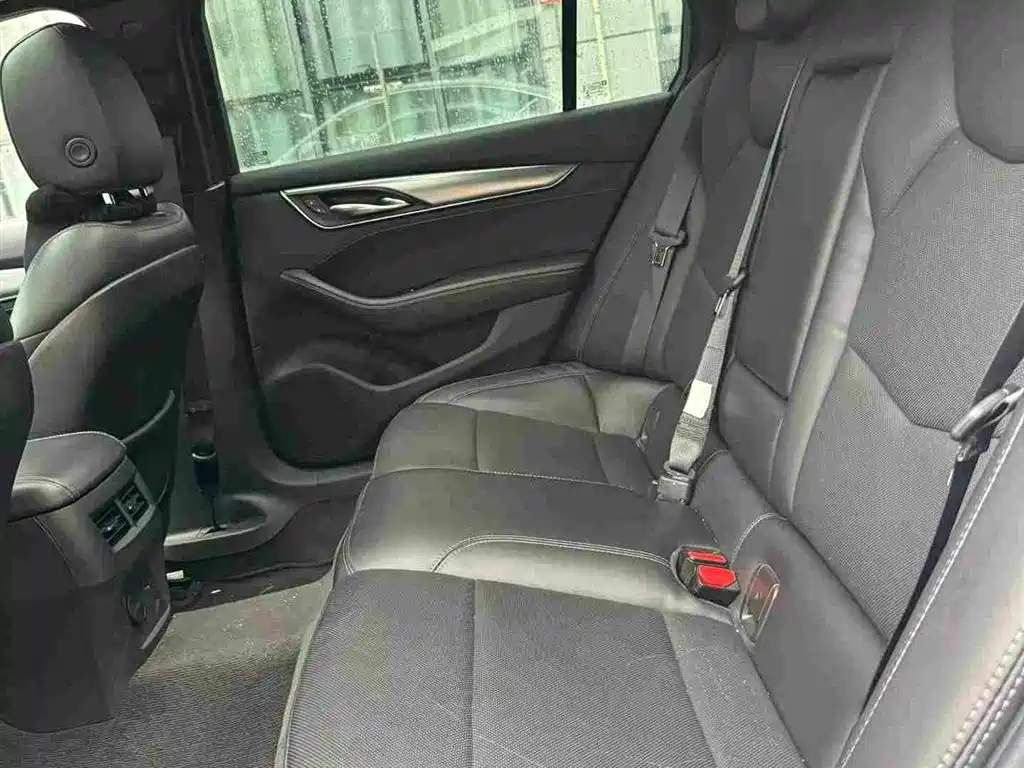 Cadillac CT5 — миниатюра 10