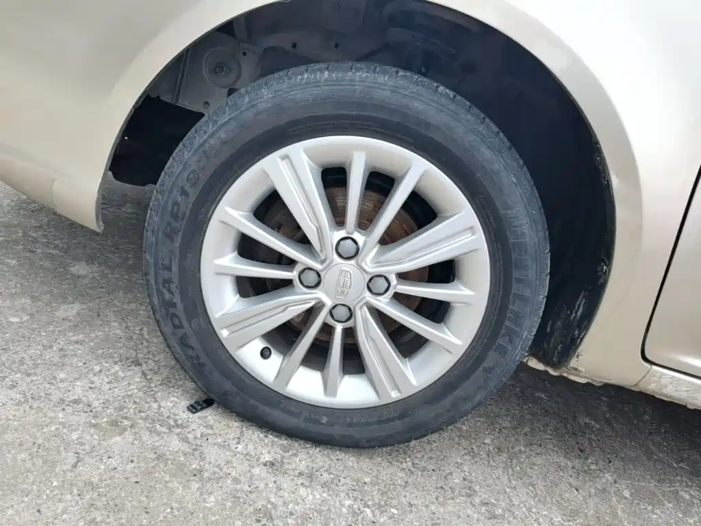 Geely King Kong — миниатюра 23