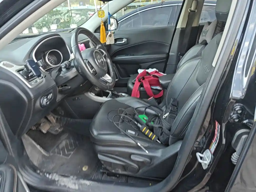 Jeep Compass — миниатюра 15