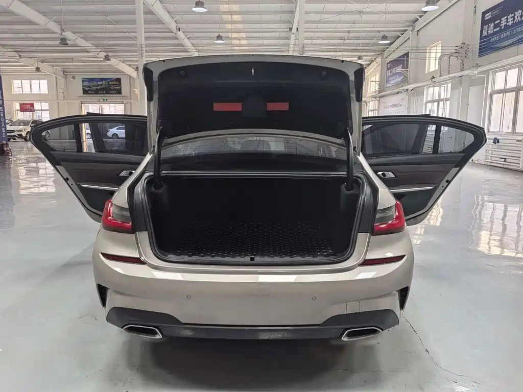 BMW 3 Series — миниатюра 15