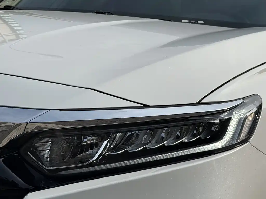 Honda Accord 2022 260TURBO Luxury