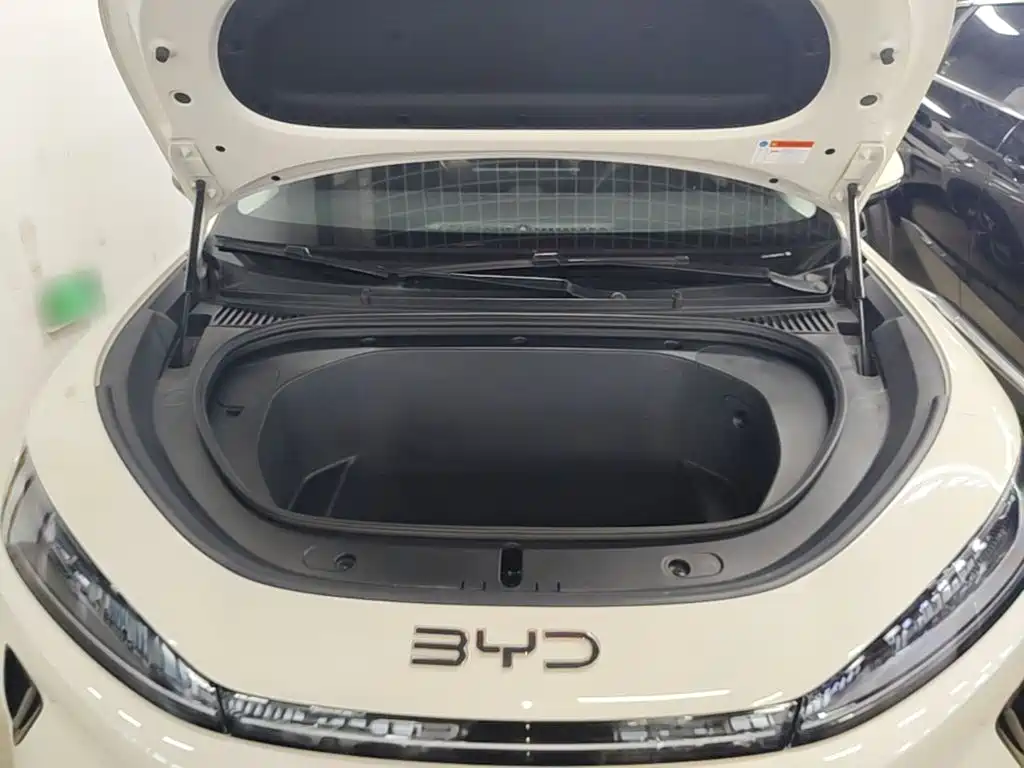BYD Sealion 05 EV — миниатюра 20