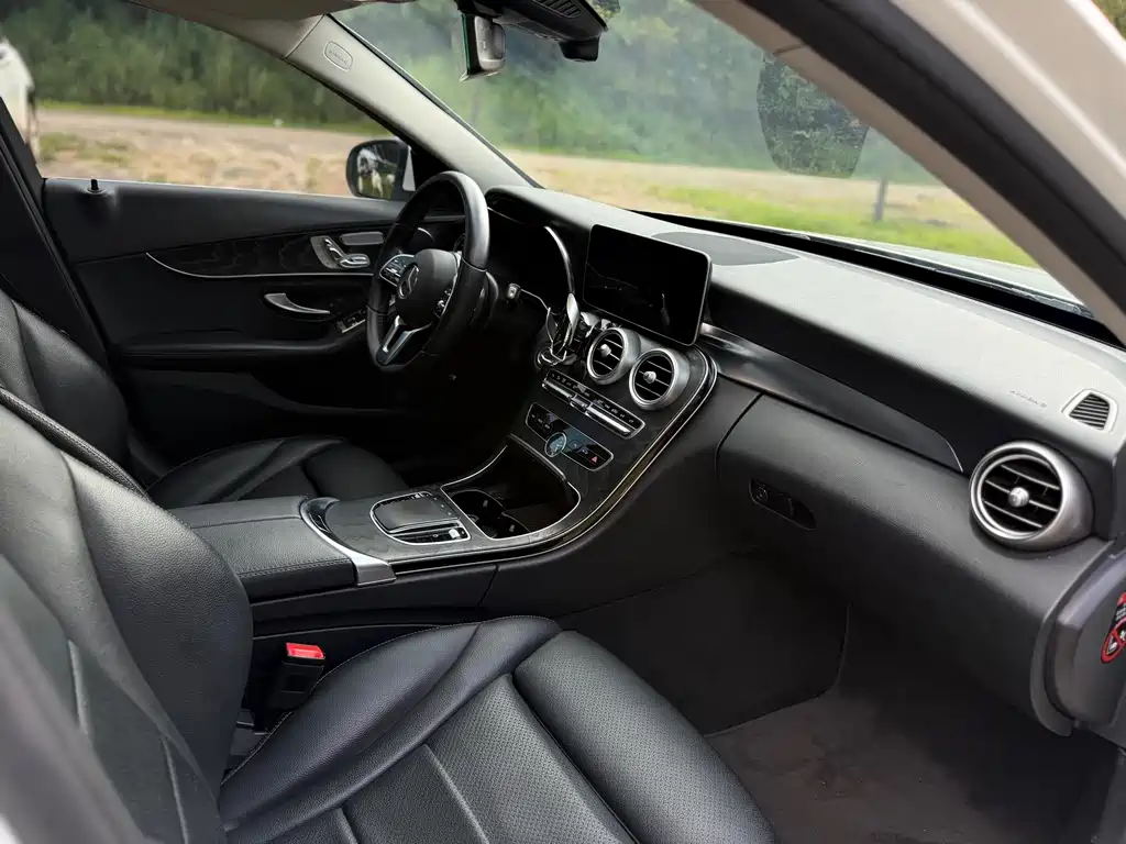 Mercedes-Benz C-Class (Import) — миниатюра 17