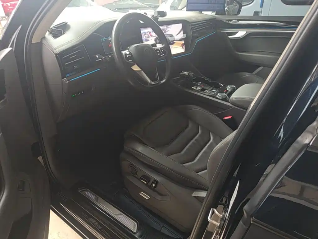 Volkswagen Touareg — миниатюра 16
