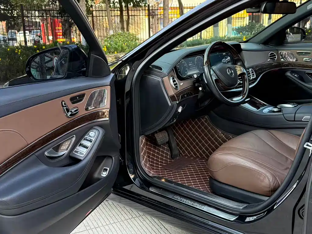 MERCEDES-BENZ S CLASS